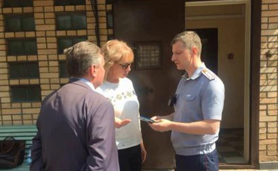 Денісову знову не пустили до Сущенка