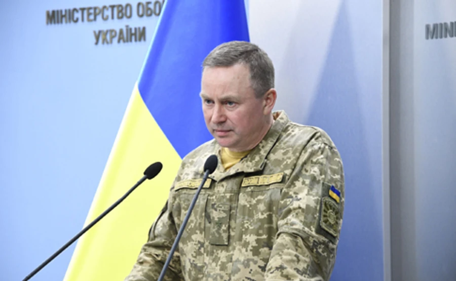 Кількість самогубств в армії: Міноборони звинувачує Матіоса в маніпуляції