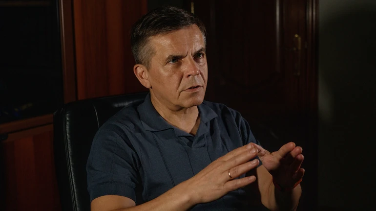 Голова Агентства відновлення: Ями на трасах Київ-Одеса і Київ-Чоп залатаємо, коли будуть гроші і тепла погода