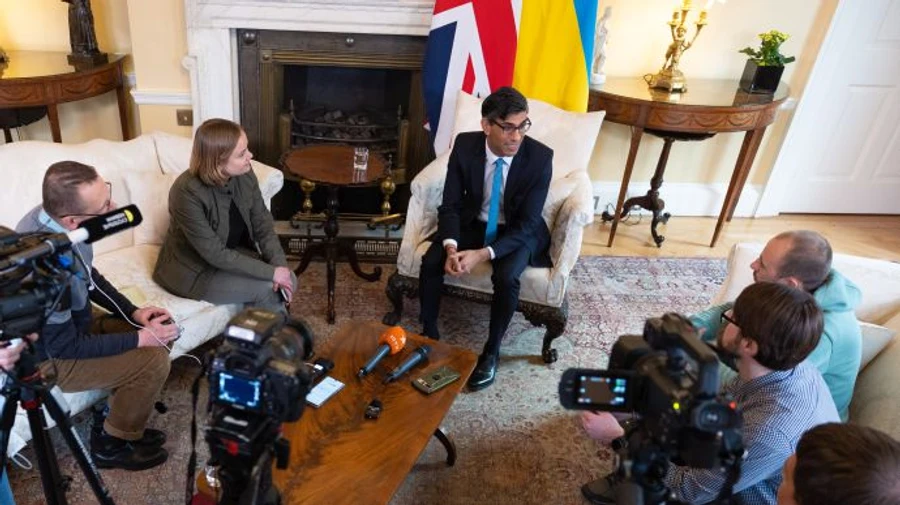 Сунак пояснив, чому питання передачі літаків є складним для Британії