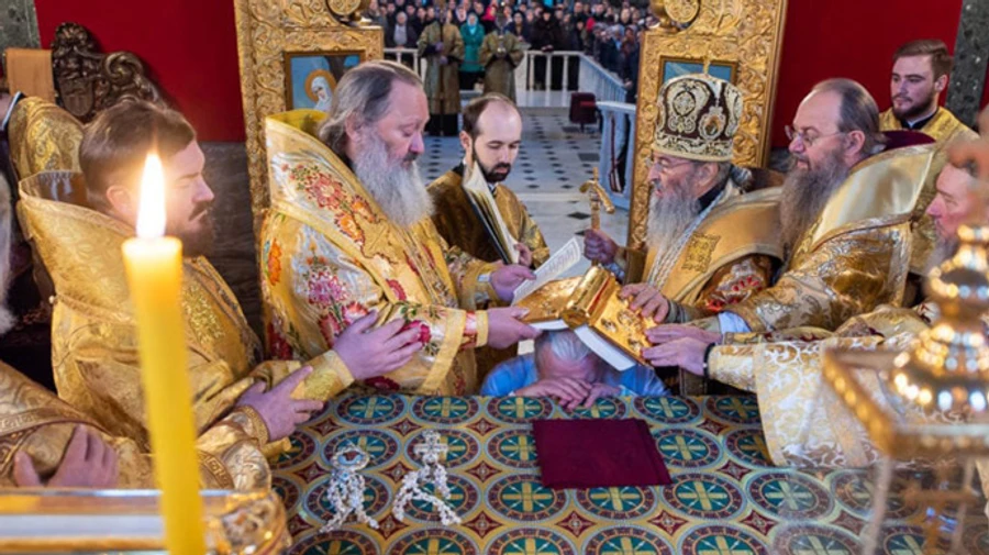 Власти объяснили, почему запрещают УПЦ МП: опасна для здоровья и жизни