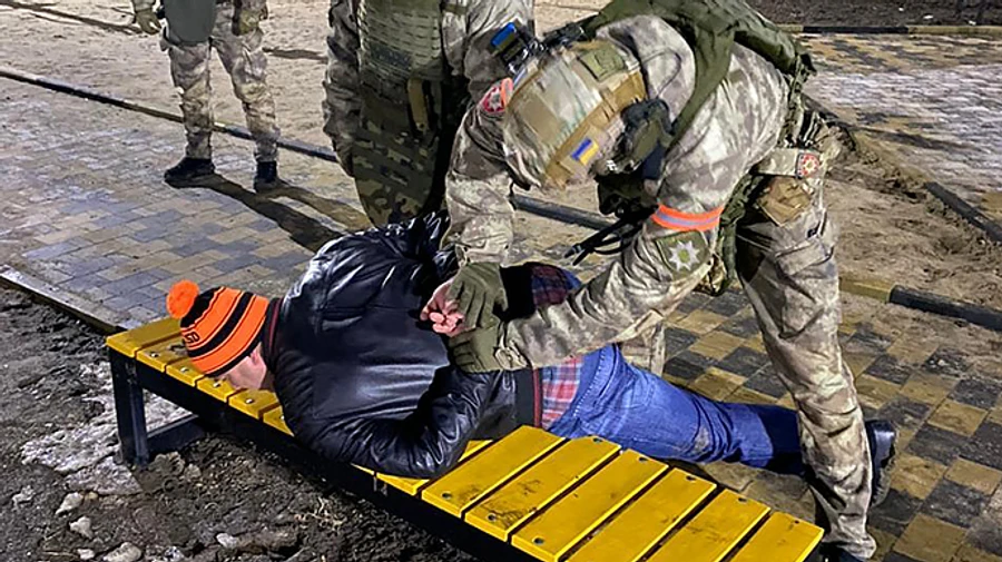 Чоловік знеструмив селище стріляниною з автомата: хотів феєрверків