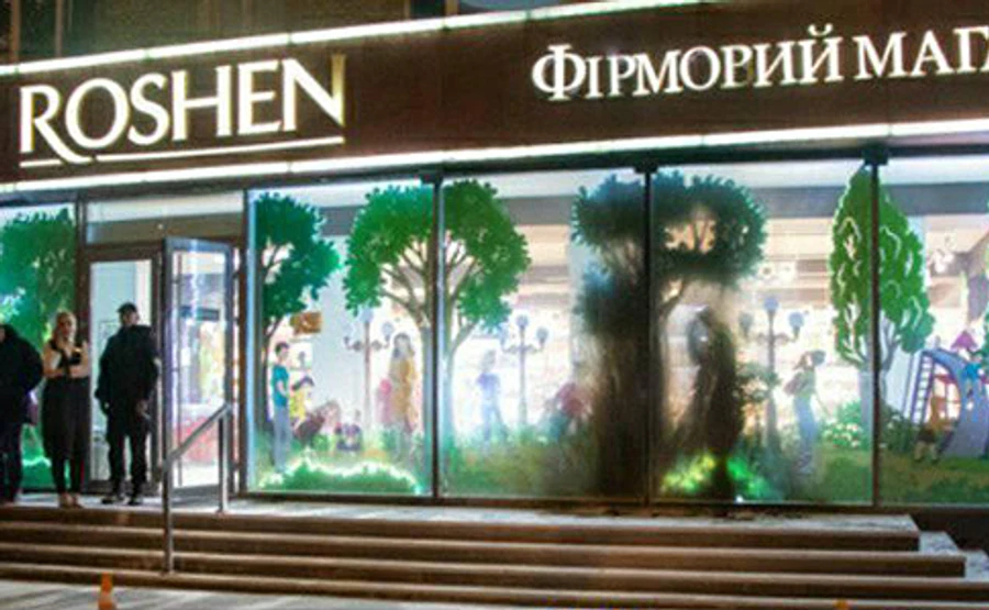 В Киеве снова подожгли магазин Roshen