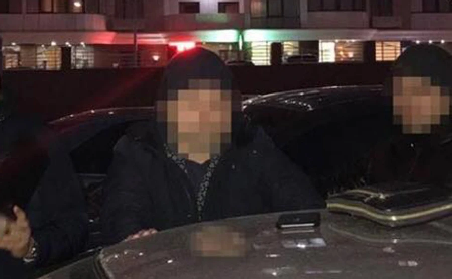 В Киеве заместитель Печерской РГА погорел на взятке в 20 тысяч гривен