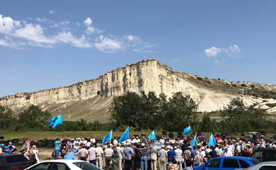 Крим: Окупанти затримали організатора заходу, проведення якого заблокували 