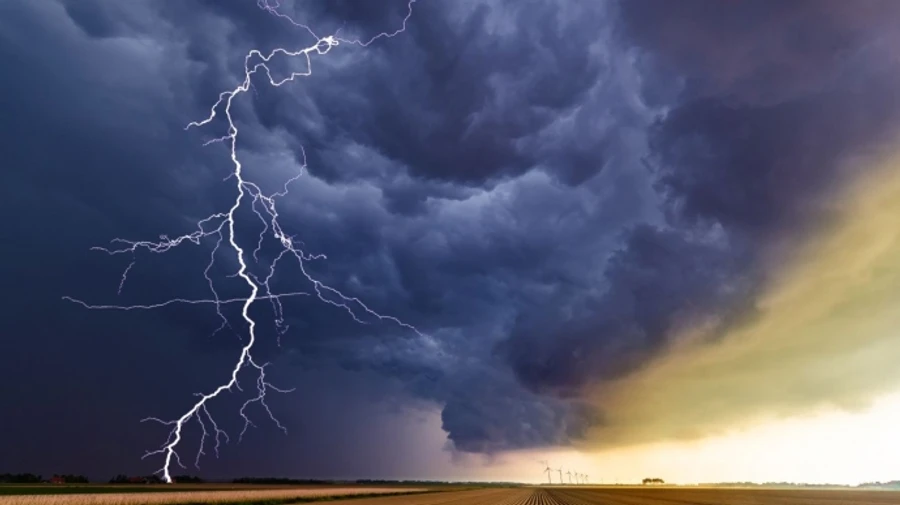 В Италии из-за мощного шторма погибла женщина