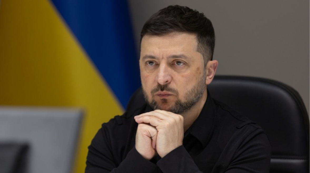 Il Presidente Ucraino Zelenskyy Chiede Aiuto all'UE e agli Stati Uniti per Resistere alla Guerra Russa