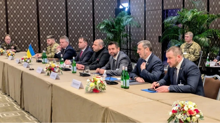 US pressures Ukraine and could exit talks to focus on Iran – UP sources