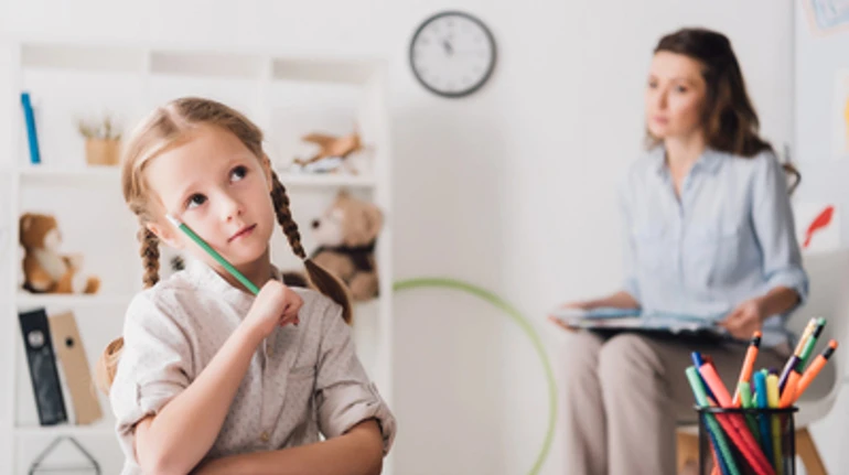 Школа навчає, а от виховують – батьки. Шкільна психологиня відповідає на питання, які турбують і батьків, і вчителів