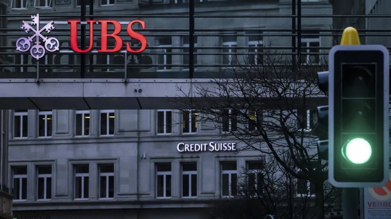 100 млрд на спасение от финансового кризиса: зачем Швейцария финансирует поглощение Credit Suisse