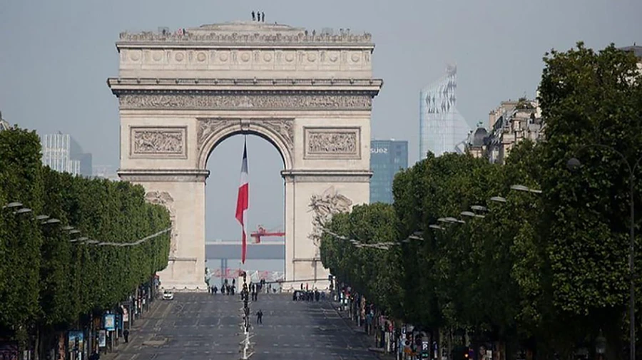 Франція запровадить самоізоляцію для мандрівників з Британії
