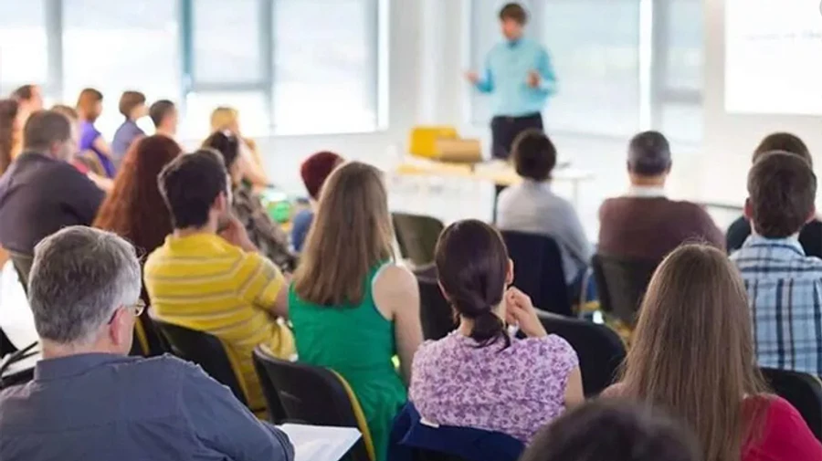 Треть украинцев не верят, что их участие в общественной деятельности что-то изменит