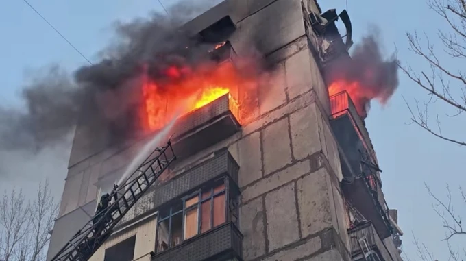 Ukrainian police video shows aftermath of Russian airstrike on Kostiantynivka in Donetsk Oblast