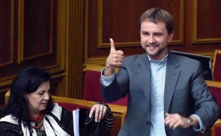 Замість Луценко в Раду заходить В'ятрович