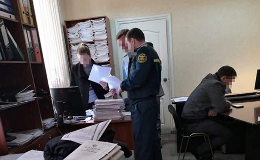 СБУ виявила масштабні зловживання на Миколаївській митниці