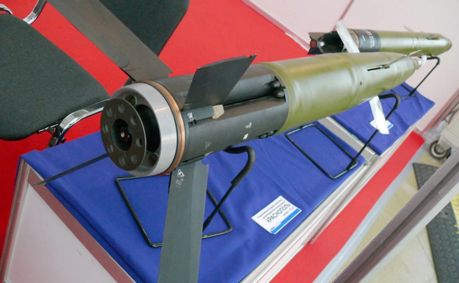 Окупанти обстріляли Новолуганське 152-мм артилерією російського виробництва