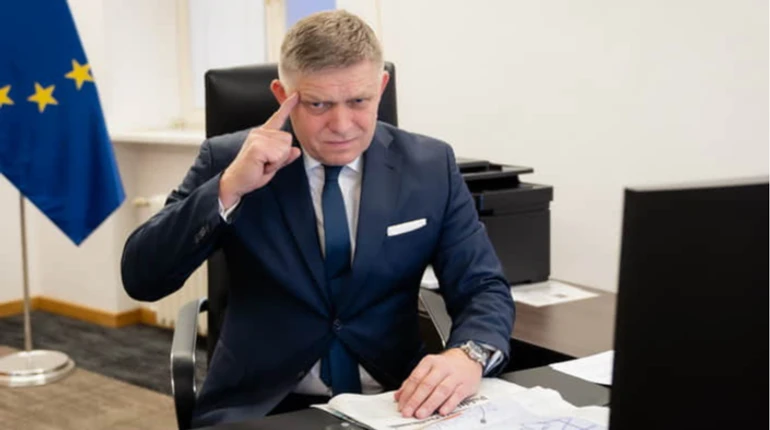 Фицо покупает нового союзника: что стоит за громким коррупционным скандалом в Словакии