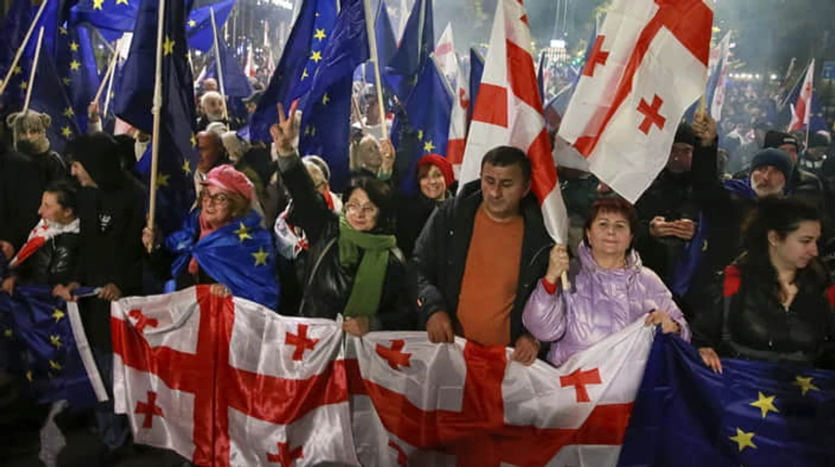 Грузинська мрія оформлює перемогу: чи залишилися в опозиції шанси на революцію