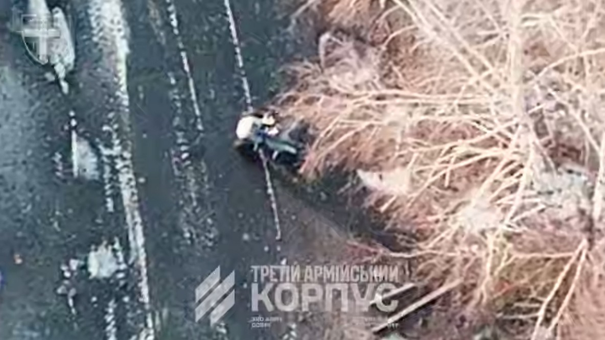 3rd Army Corps shows video of ground robots armed with grenade launchers attacking Russian positions