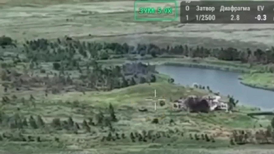 Уничтожают врага в любой щели: Сырский показал видео с передовой