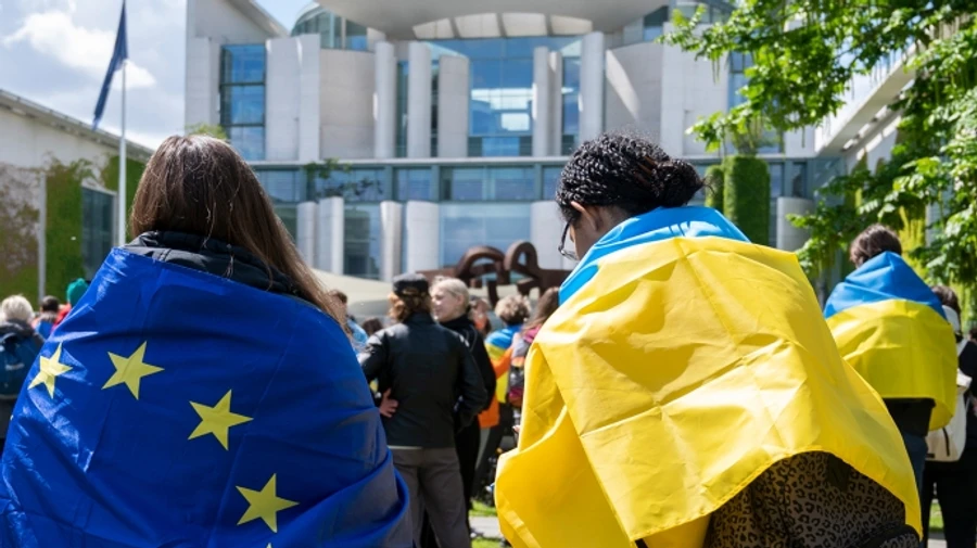 Майже 60% громадян ЄС підтримують закупівлю і постачання зброї для України – опитування