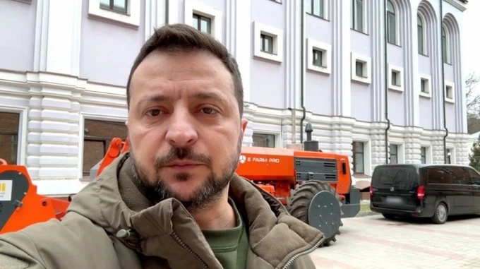 Russia destroys almost all thermal power generation in Ukraine, attacks on its nuclear power plants possible – Zelenskyy