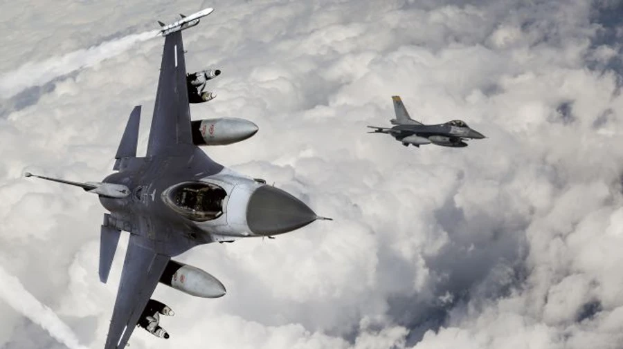 Zelenskyy: Three countries agree to supply Ukraine with F-16s 