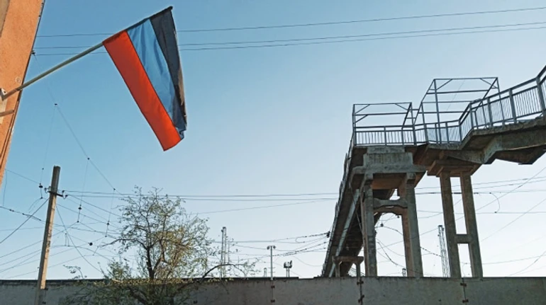 Самопроголошена бутафорія. Як окупанти розбудовують ДНР на захоплених територіях Донеччини