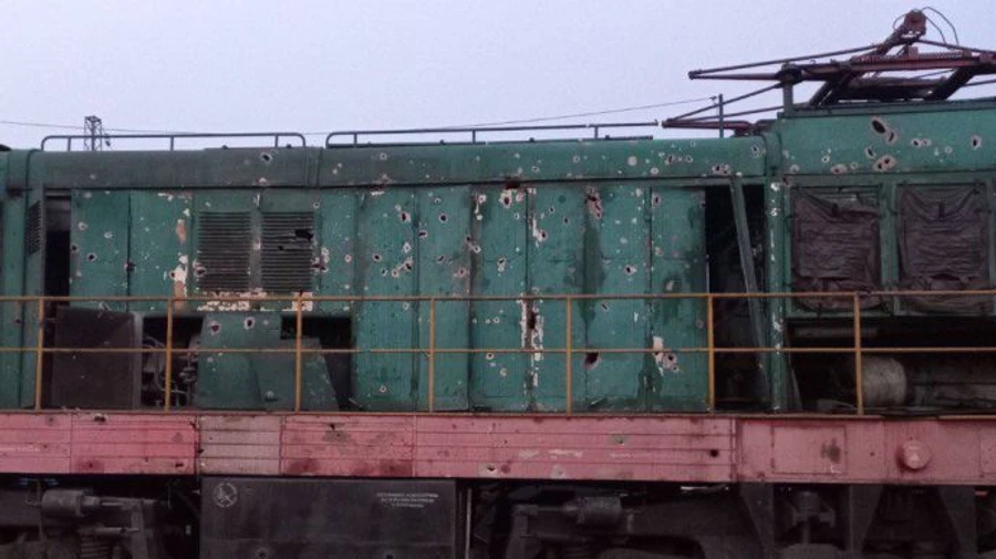 Russian troops shell another train station: 17 routes affected
