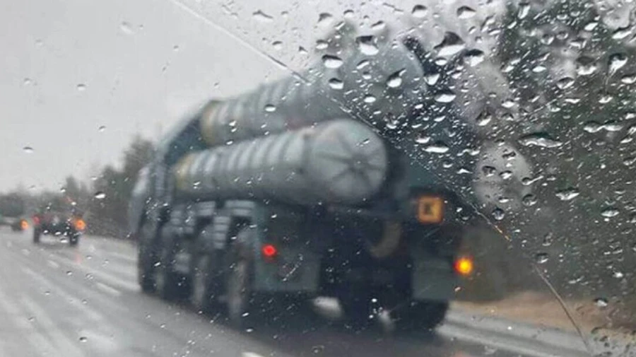 Russia spent the whole night and morning moving Urals, Grads and Iskanders across the territory of Belarus