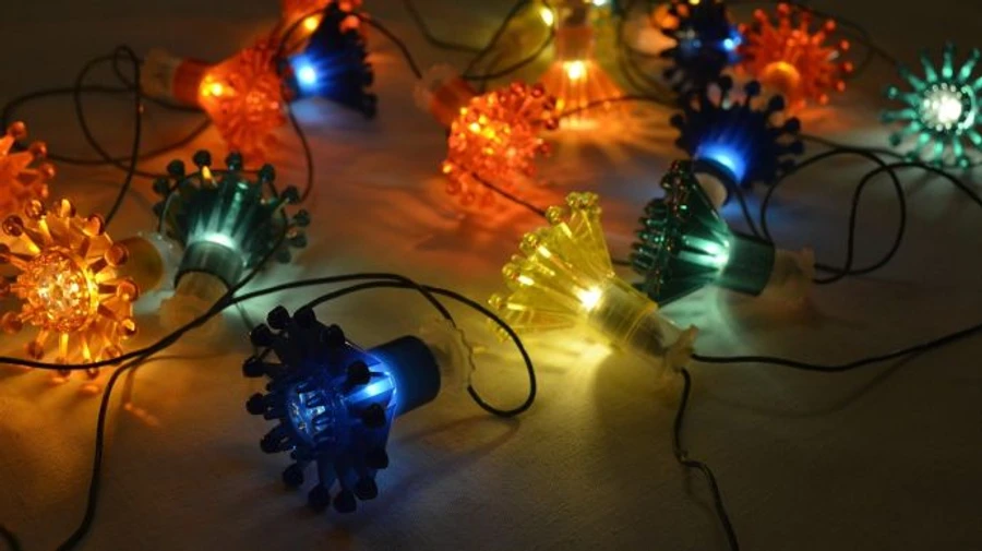 Гирлянды и пиротехника: спасатели назвали количество пожаров 31 декабря