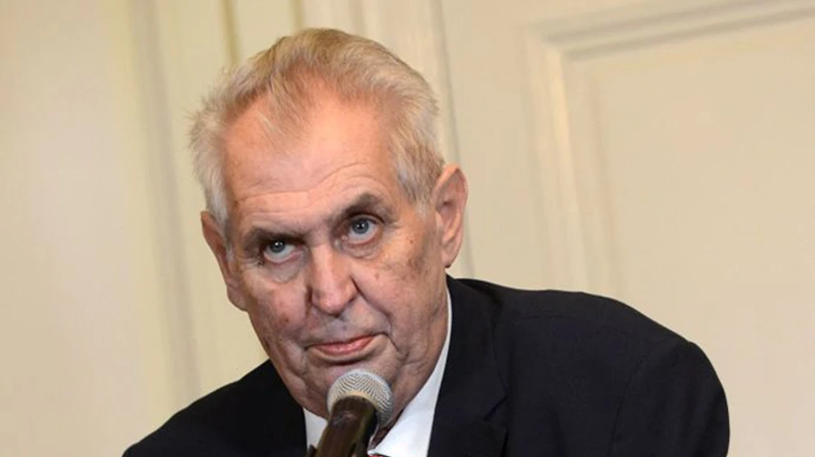 Хворого на Covid Земана виписали з лікарні, він призначить нового прем'єра Чехії
