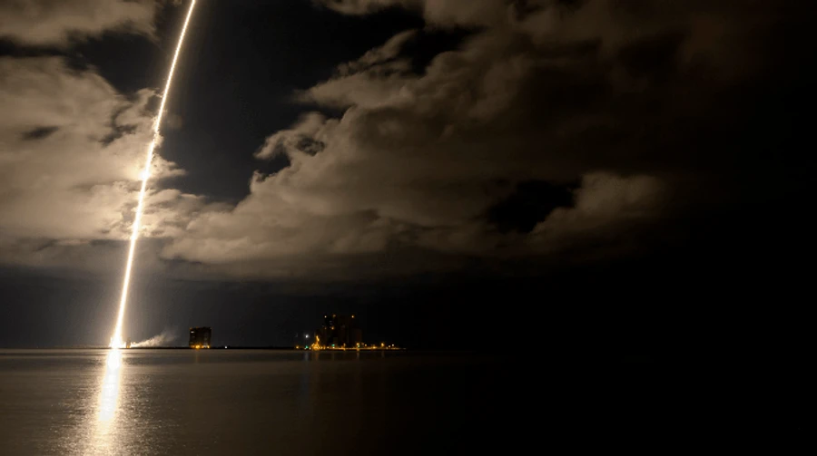 Главные новости субботы и ночи: миссия NASA, ограничения в Запорожье