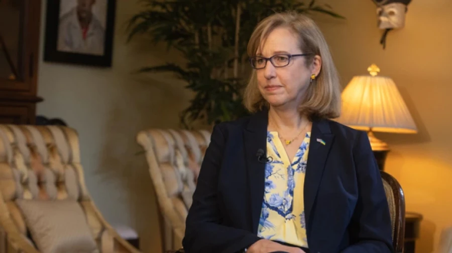 Очільниця посольства США розповіла про хімію зустрічі Байдена і Зеленського