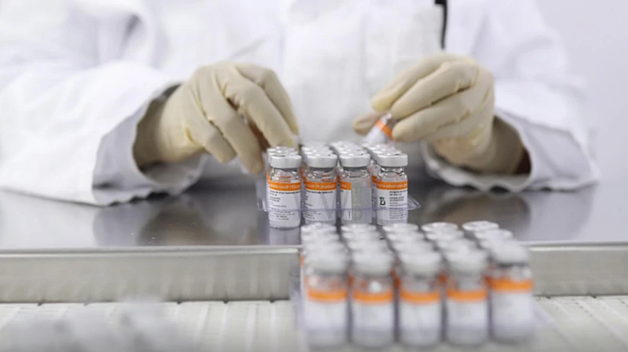 До Києва прилетить пів мільйона доз вакцини CoronaVac – Степанов