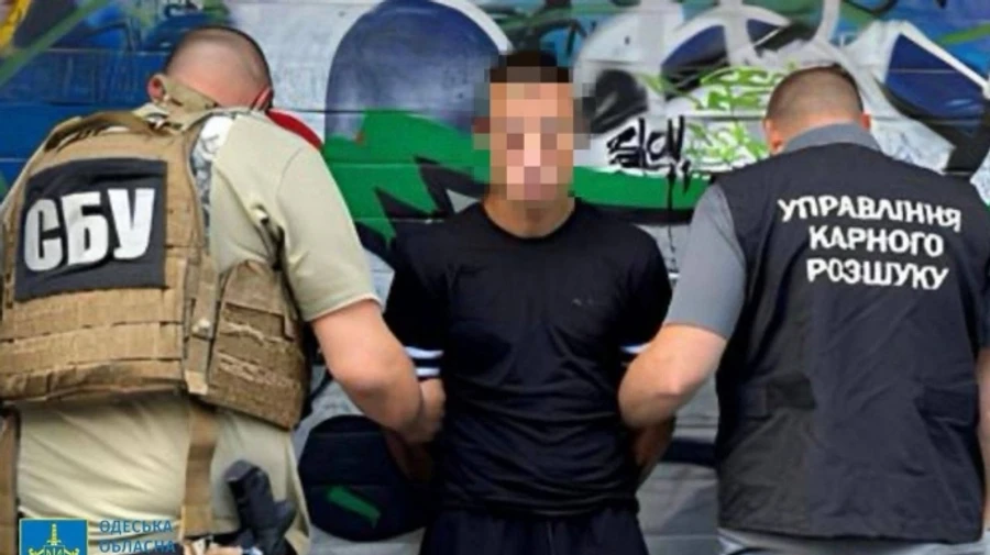 В Одесі підірвали авто працівника оборонного підприємства: підозрюваного затримали