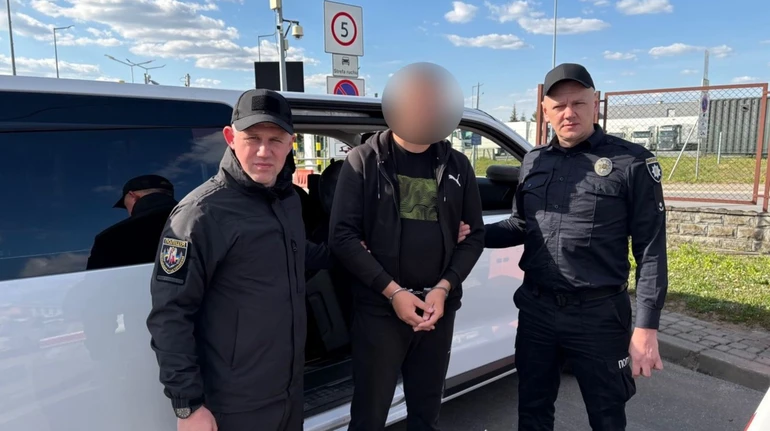 З Німеччини екстрадували організатора міжнародної схеми підробки документів