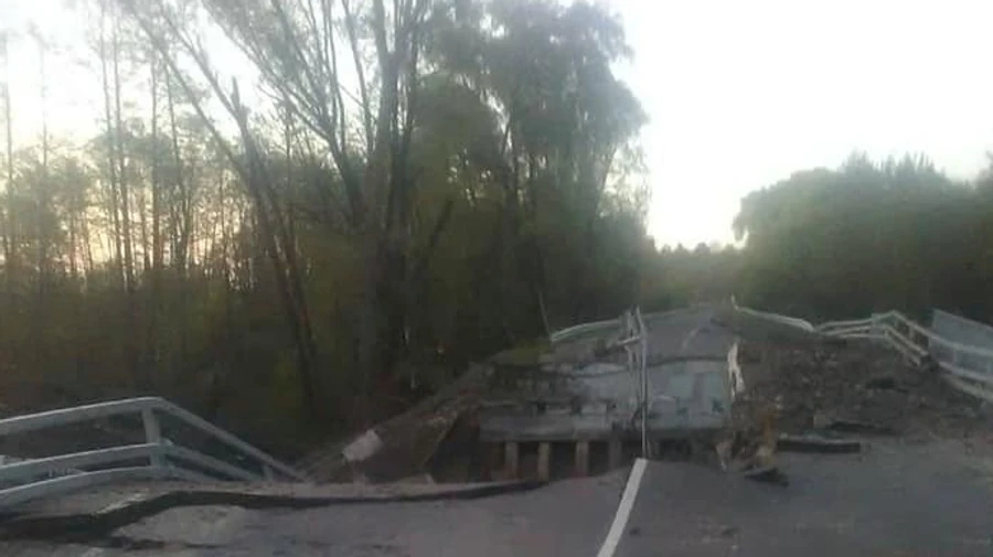 Report from the regions: Russians is destroying Donbas, Azovstal holds on beyond human limits