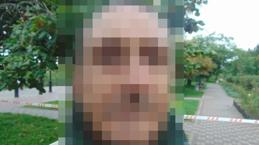 В Киеве задержали мужчину, который гулял по набережной с гранатой в кармане