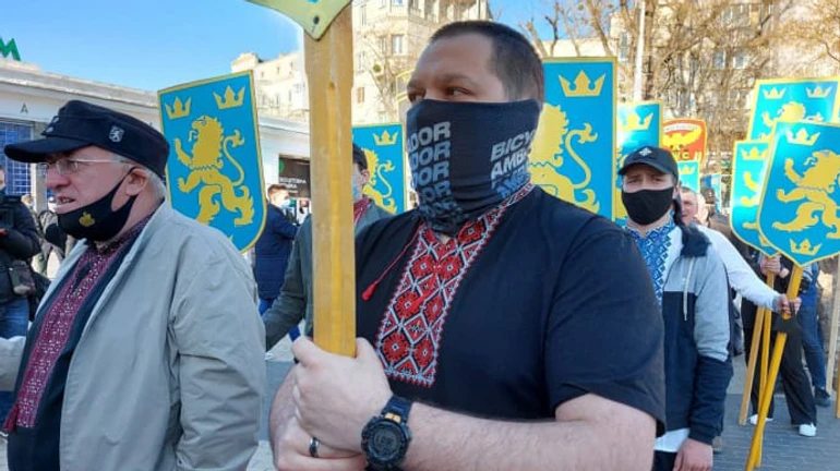 Марш в честь СС Галичина был заявлен как марш вышиванок – КГГА