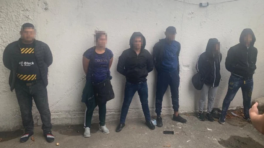 Карманники пытались купить протекцию начальника полиции вокзала Киева