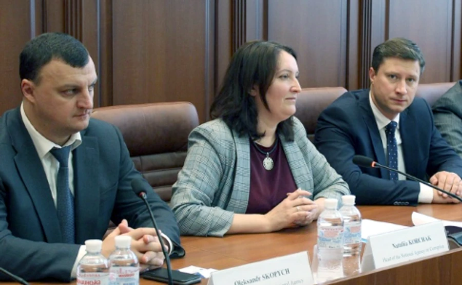 У справі про корупцію в НАЗК фігурують люди з АП, СБУ та нардеп