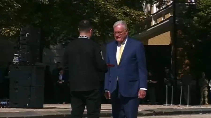 Zelenskyy awards Order of Merit to Trump's envoy Kellogg