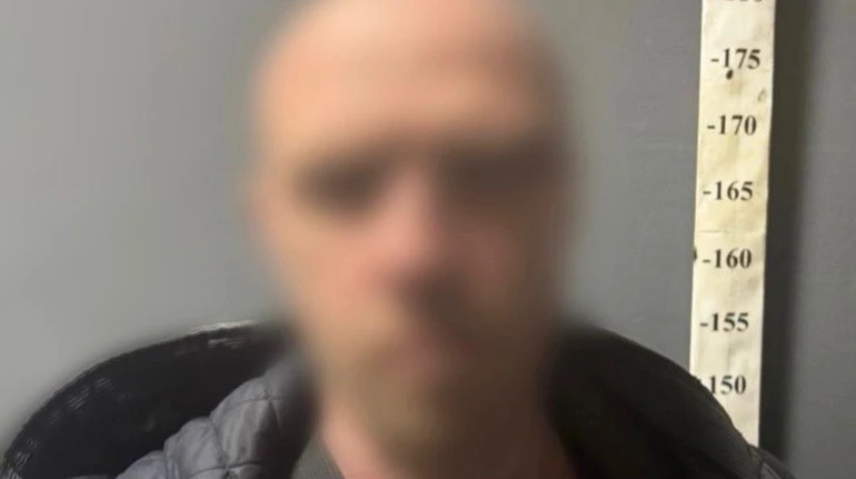 У Києві чоловік напідпитку побив літню сусідку: жінка померла в лікарні, а нападника затримали