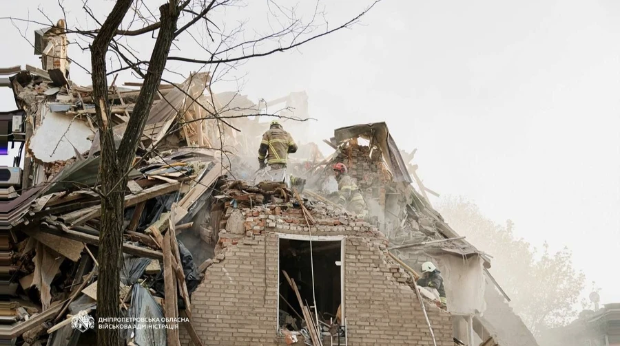 Зеленский после ударов по Днепру: Важно, чтобы эта война не теряла внимания из-за войны в Иране