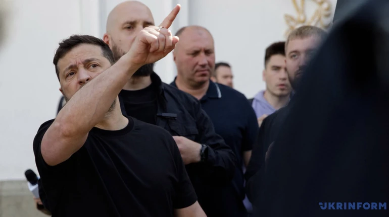 Zelenskyy says he proposed meeting with Putin at G7 summit