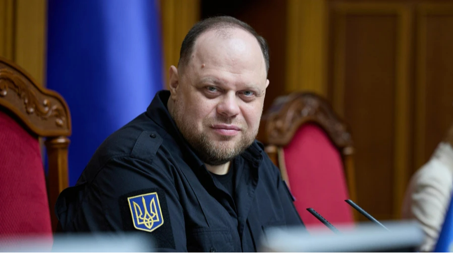 Зеленський присвоїв ранг надзвичайного і повноважного посла Стефанчуку