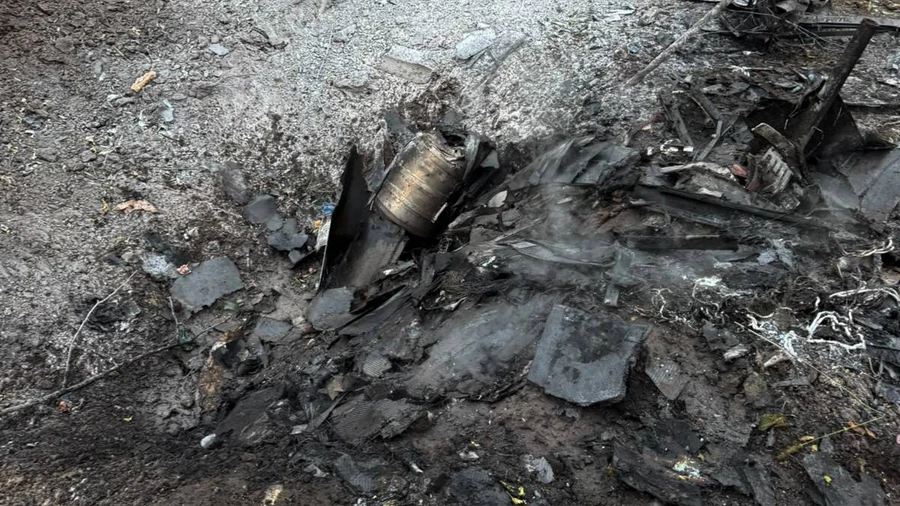 У Києві БпЛА пошкодив приватний будинок: постраждалого госпіталізували