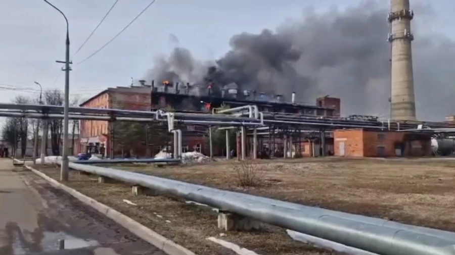 Another facility catches fire in Russia: electrical insulation manufacturing plant near Moscow ablaze – video