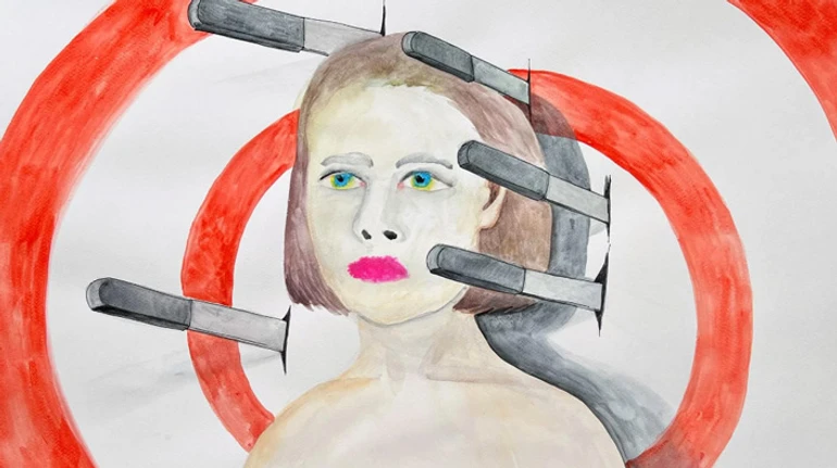 Жіноче тіло, війна і... магія. Навіщо художниця на ім’я Kinder Album створює з повсякденності мистецтво?